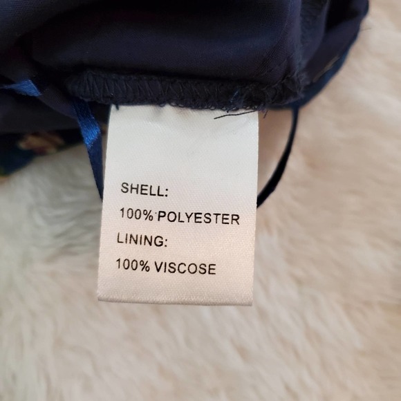 New With Tags! Fanco Large Floral Off The Shoulder Cropped Top - Picture 4 of 8